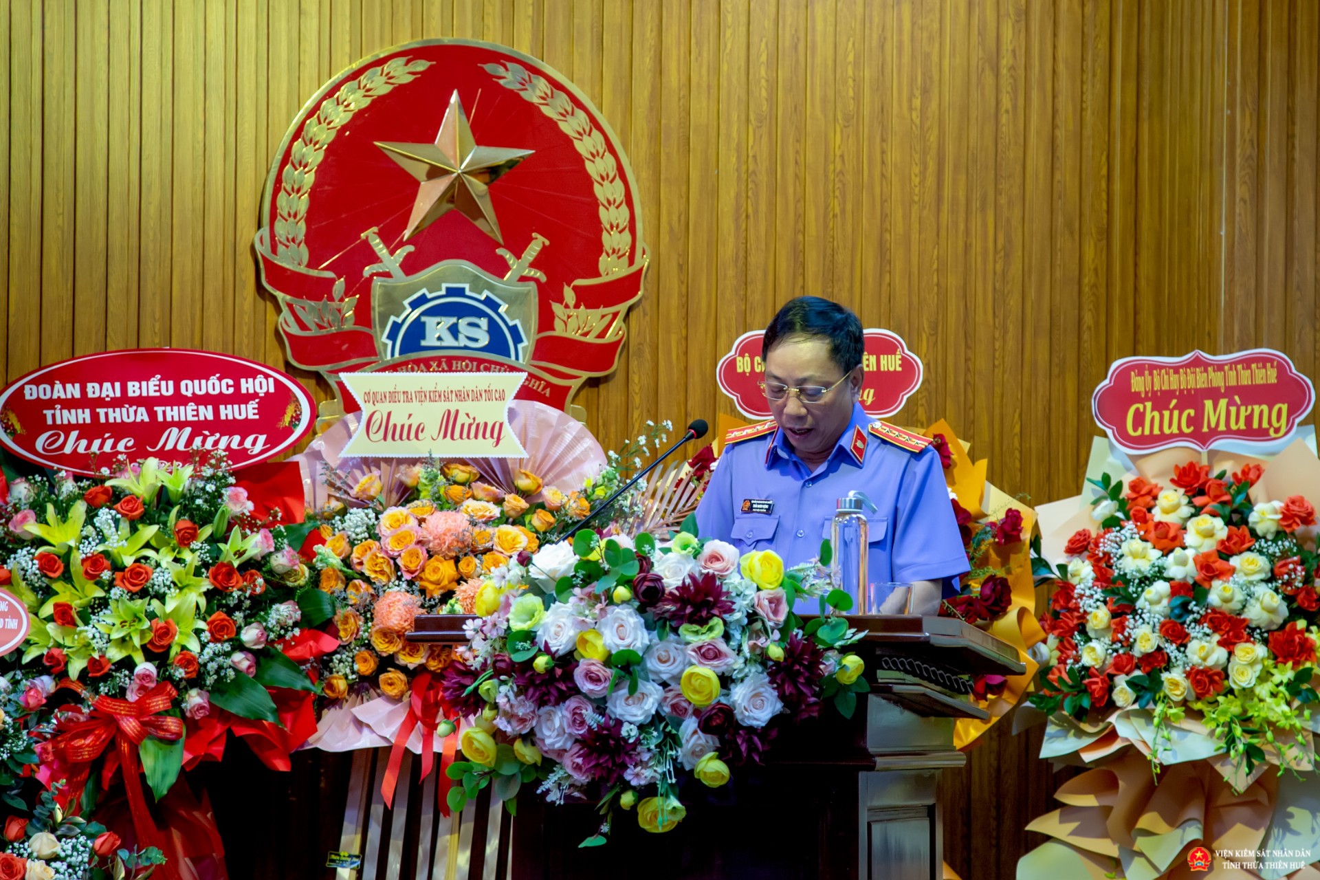 Lễ công bô và trao Quyết định bổ nhiệm Viện trưởng VKSND tỉnh Thừa thiên Huế